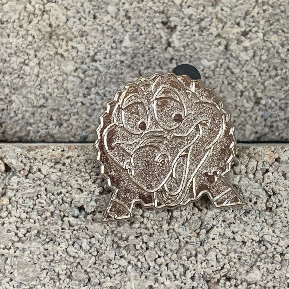 Disney Trading Pins - Picture 2 of 8